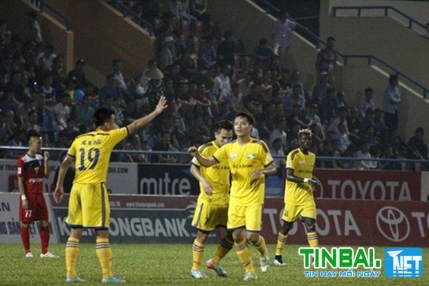 Vòng 6 V.League: Than Quảng Ninh ngược dòng đánh bại Sông Lam Nghệ An